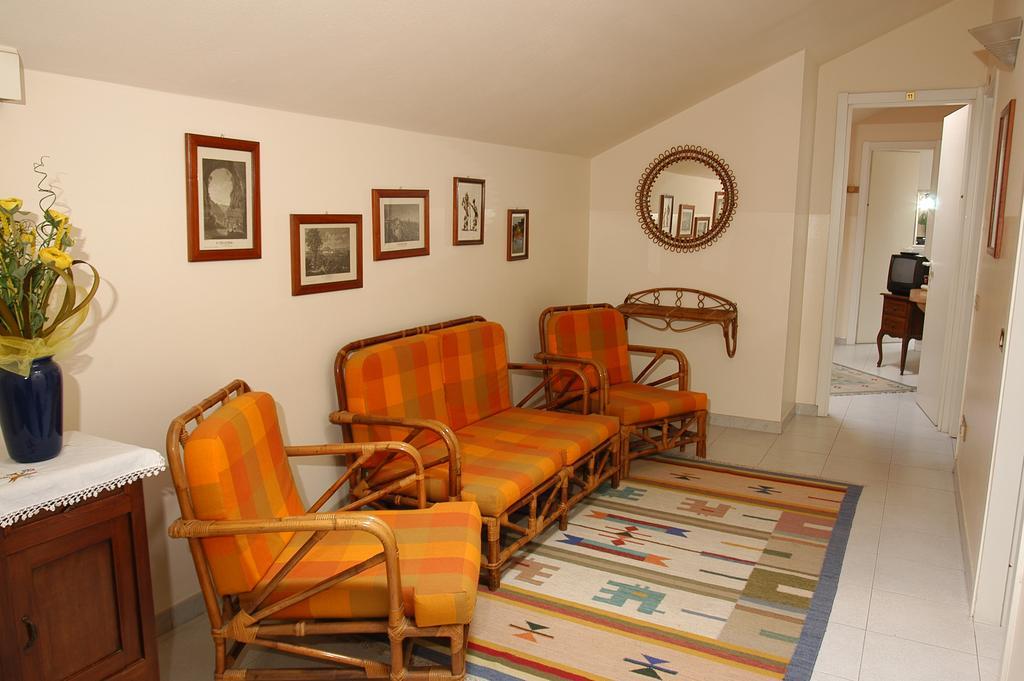 Hotel Molteni Veduggio con Colzano Exteriör bild